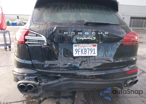 2017 Porsche Cayenne E-Hybrid S Platinum Edition z USA, uszkodzony, nr VIN WP1AE2A20HLA74657